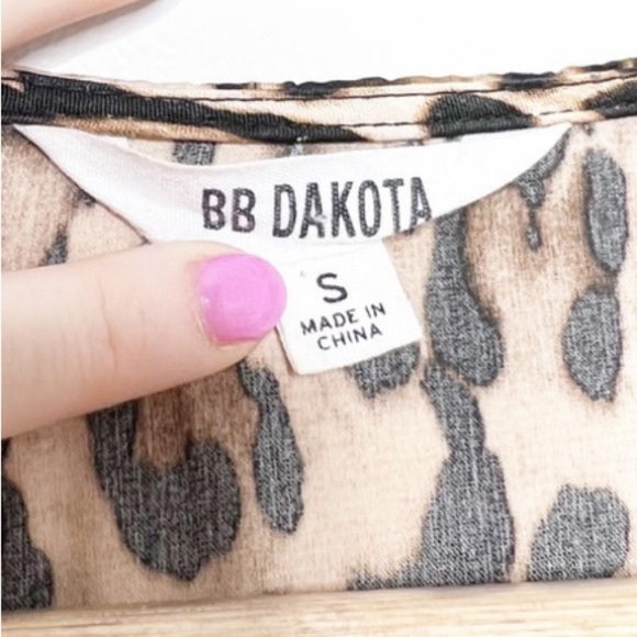 BB Dakota Womens Leopard Print Ruffle Wrap Mini Dress Flutter Sleeve Belted - Picture 14 of 16